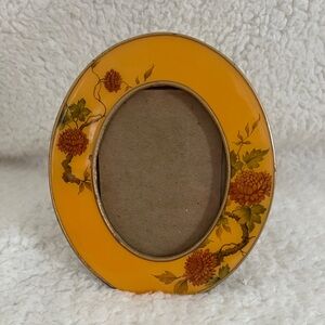 Vintage The Bucklers Inc Fifth Avenue NY Fox Oval Enamel With Floral Design